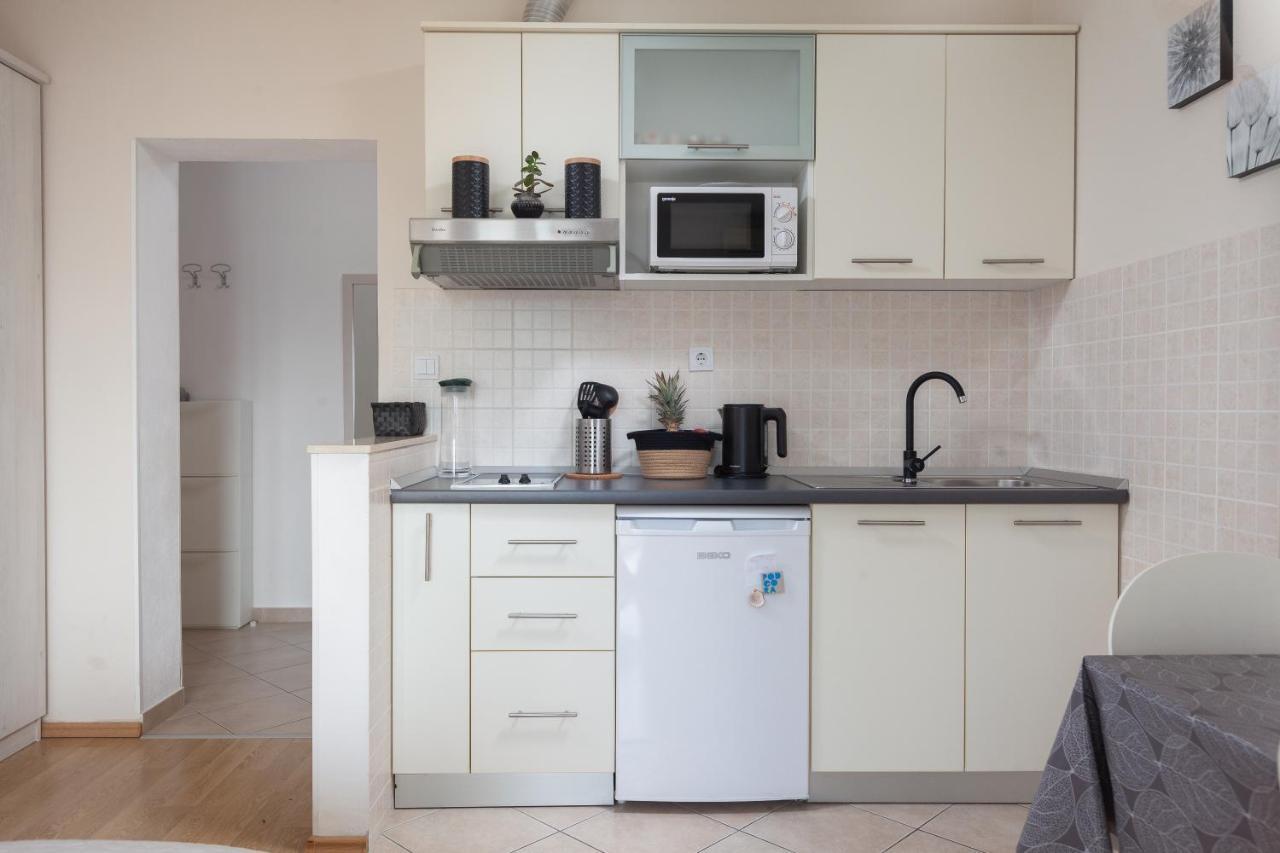 Sea View Ela Apartments Podgora Eksteriør billede
