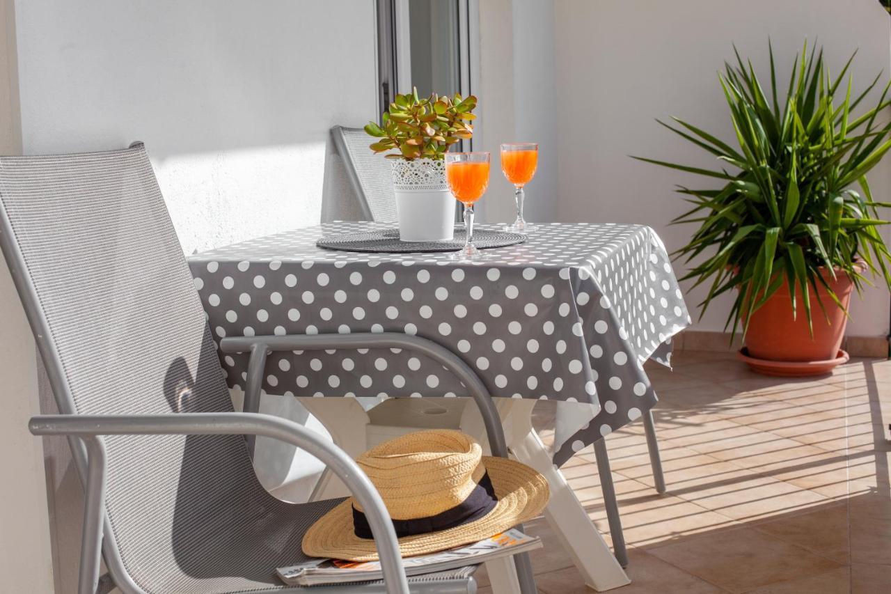 Sea View Ela Apartments Podgora Eksteriør billede